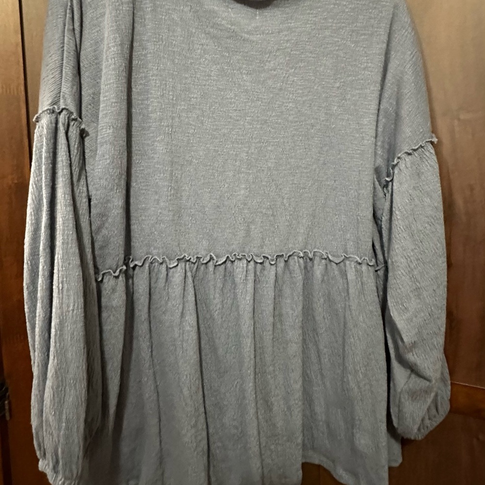 Flowy Oversized - Picture 3 of 4
